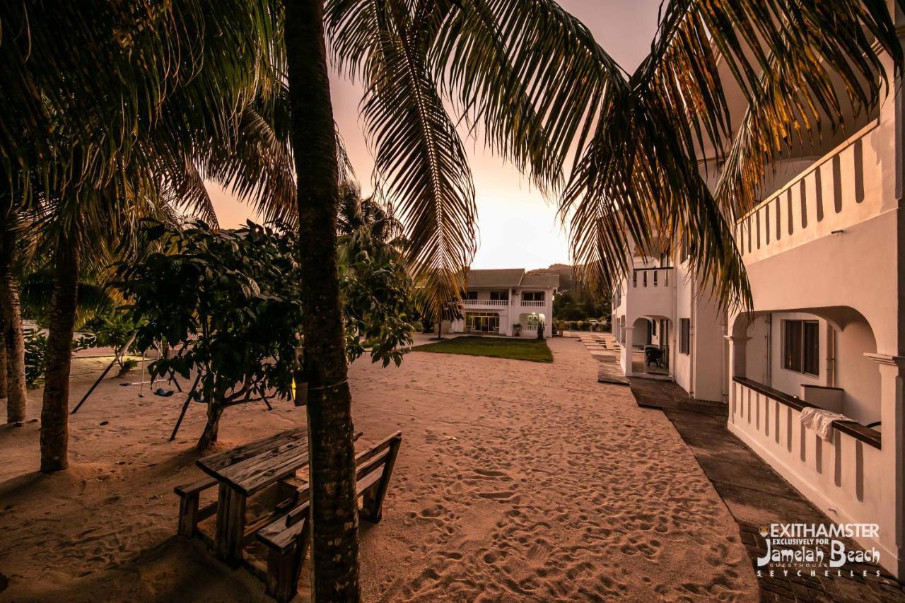 Jamelah Beach Guest House Anse aux Pins Esterno foto